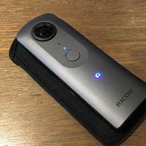 Testez le Ricoh Theta V pour filmer et photographier vos vacances en 360°